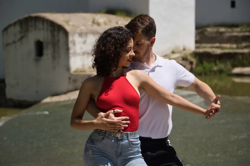 Cours de Salsa, Bachata & Kizomba (1)