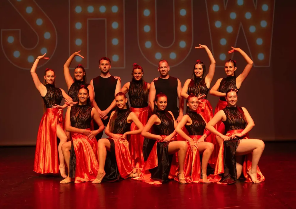Show latine (2)